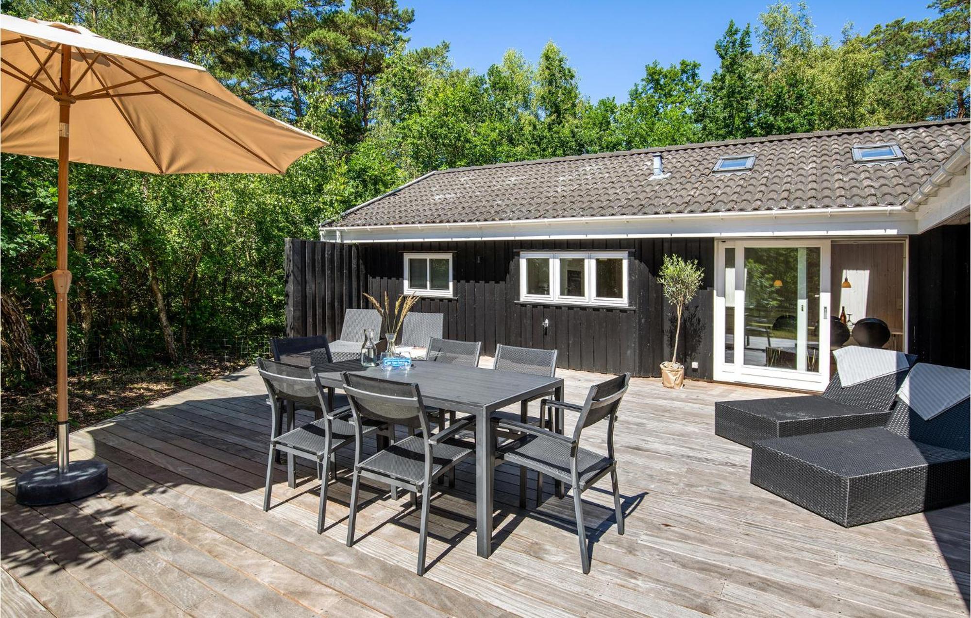 Awesome Home In Nexo With Sauna Snogebæk Екстериор снимка